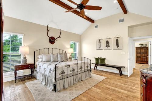Huge Luxury Home On 13 Acres With Views & Firepit