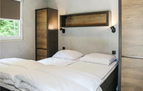 Amazing Home In Epe With Wifi And 3 Bedrooms