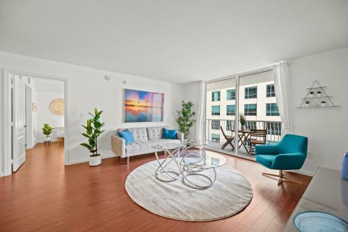Amazing Condo With Free Parking In Brickell Miami