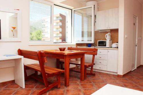 Mila & Aleksandr Apartments