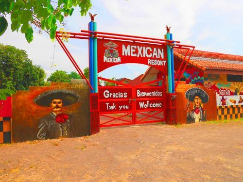 Hotel Mexican Resortlampang