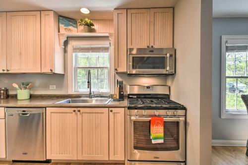 Well-appointed Gary Home Few Blocks To Beach!
