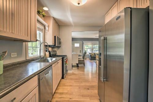 Well-appointed Gary Home Few Blocks To Beach!