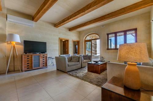 Gozo Apartment W/private Pool, Cosy Terrace, Bbq & AC