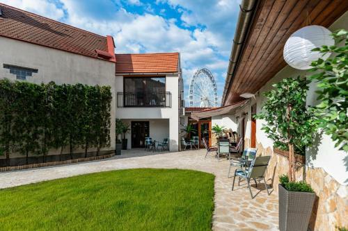 Egri Vit�zek Apartman Provance Lakr�sz