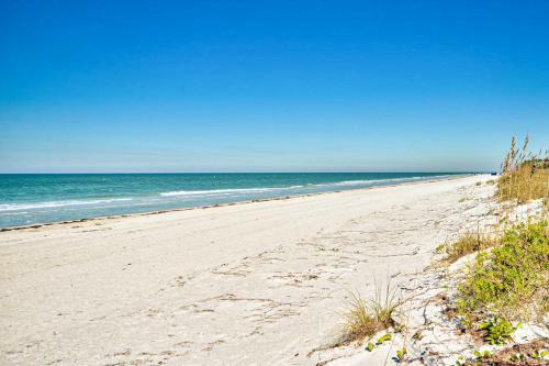 Beachside Villas 102a