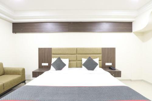 Hotel Alba Premier, Ahmedabad
