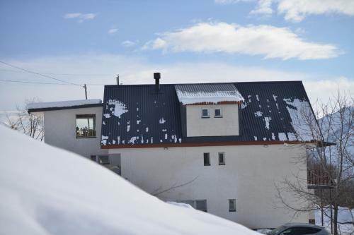 Hostal Entire Rental House-white House Gudauri