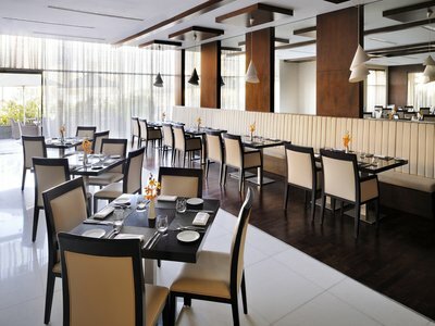 Moevenpick Hotel Apartments The Square