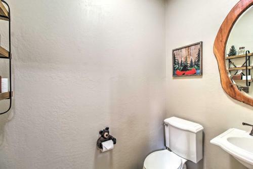 Upscale Pinetop Cabin With Game Room And Fire Pit