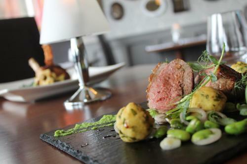 Sawrey House Hotel & Restaurant