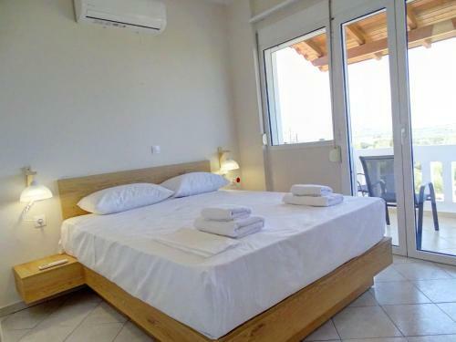 Lyrids Apartments