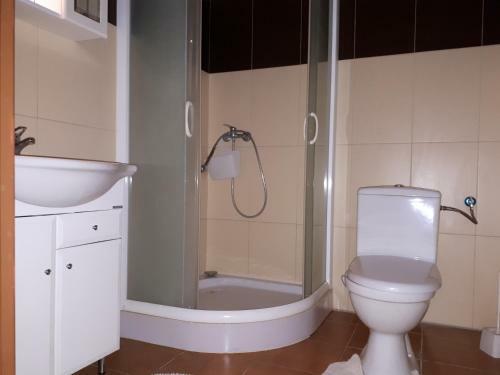 Hostal Banarka - Penzion, Camping, Caravan Park, Enduro