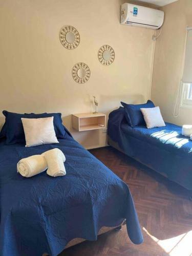 Acogedora Casa En El Barrio Bombal Con Cochera