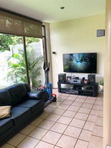 Well Located Charming Place With Wifi