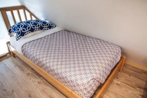 Surf Haven Lofted Cozy Cabin Minutes To Beach
