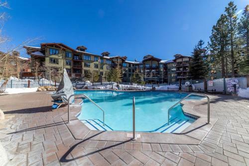 #561- Village, Recently Remodeled, 2bed 2bath, Pool & Spa