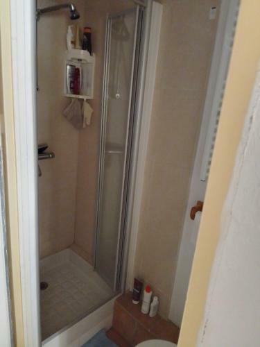 Location de Vacances Proche Uz�s Tr�s Tranquille Piscine Privative
