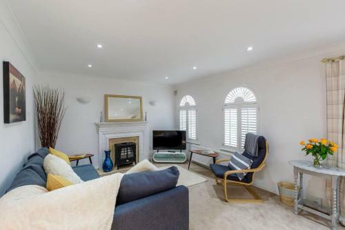 Charming 3-bed House In Lytham Saint Annes