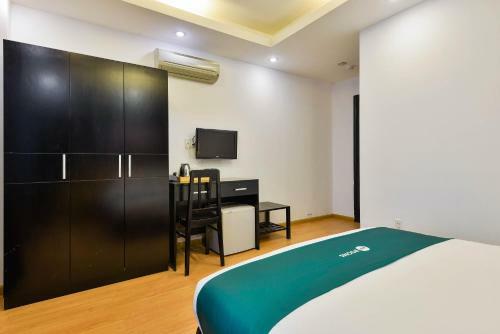 Aries Hotel