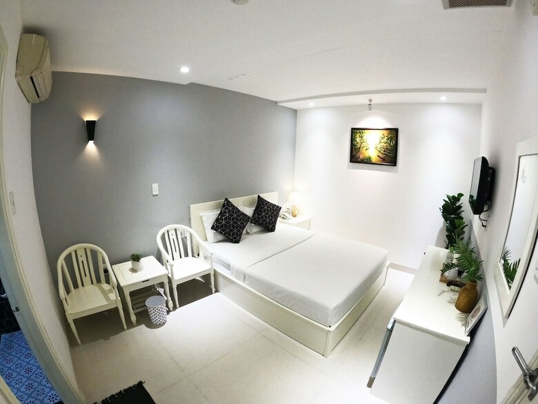 Dinh Phat Hotel