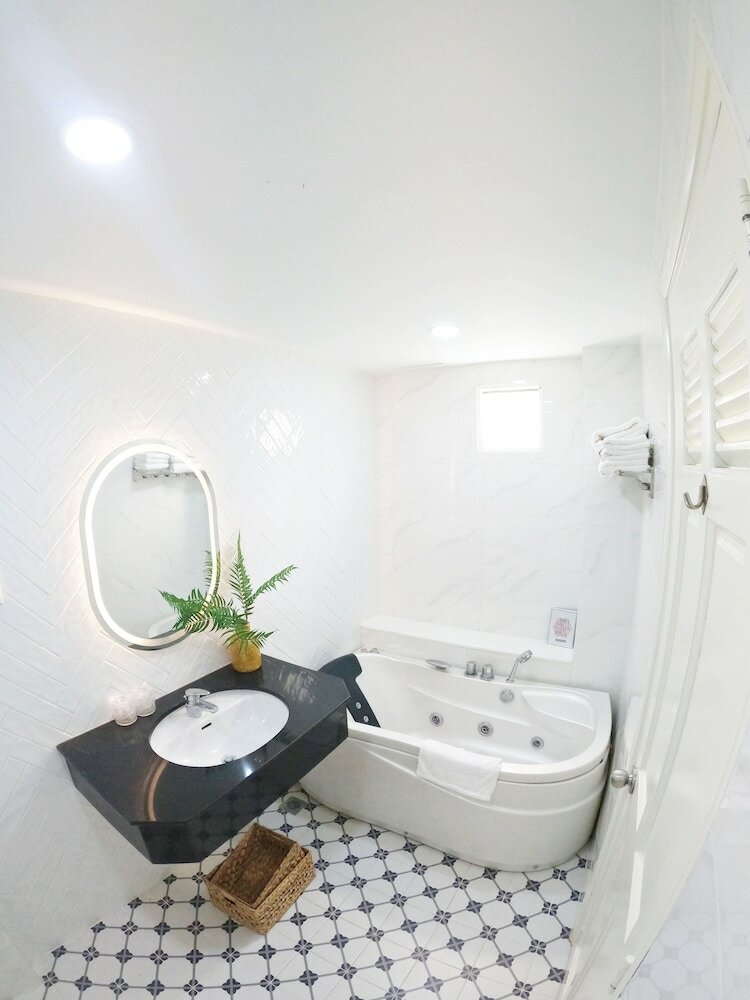 Dinh Phat Hotel