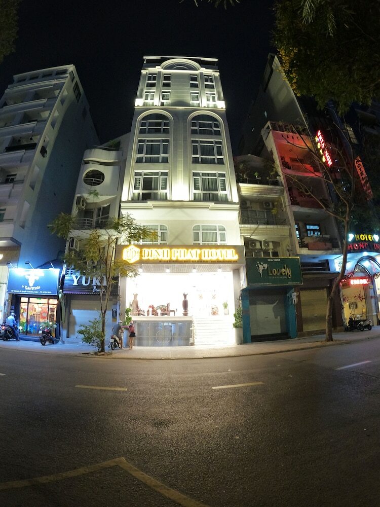 Dinh Phat Hotel