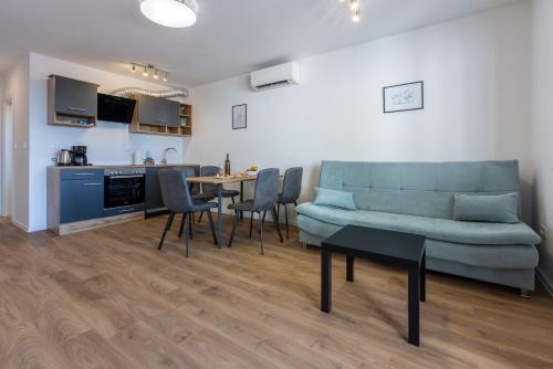 Luxury Apartments Lovorka 3 & 4***/****