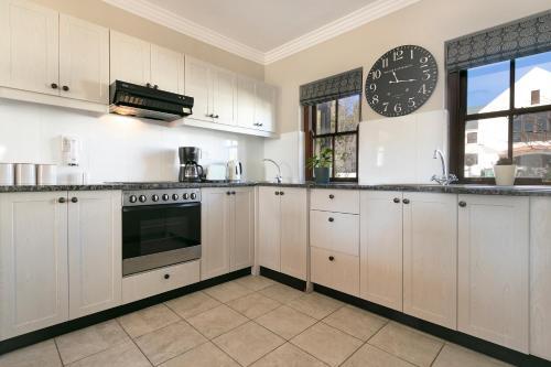 de Zalze Winelands Golf Lodges 11