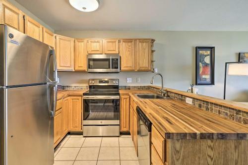 Apartamento Dreamy Lakefront Condo Walk To Dining And More