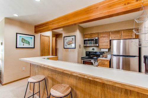 Hotel Snowmass Escape