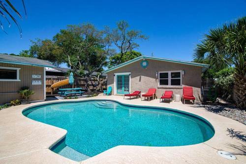 Beach House With Private Heated Pool Close To Mayo