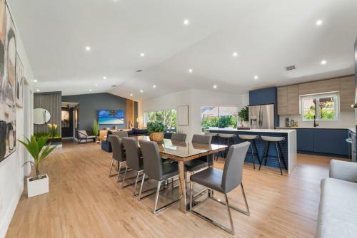 Miami Oasis,heated Pool+5 Bedrooms /14 Guests