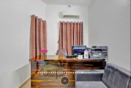 Oyo 92166 Hotel Vijit Palace