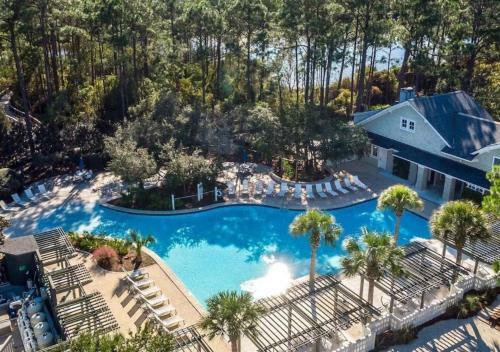 Paradise Found Steps From Pool And Private Beach Access! 6 Bikes 6 Seat Golf Cart!