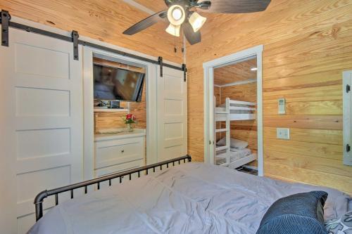 Lakeside Tiny Home Retreat With Pool And Hot Tub