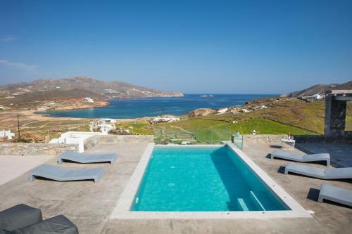 The Mykonist Ftelia Villas