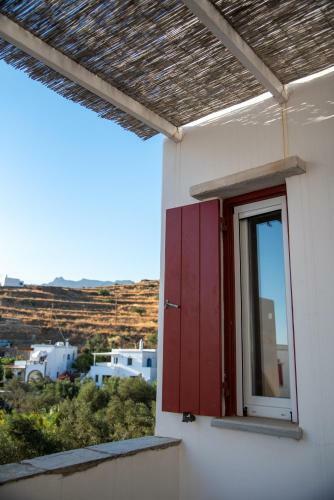 Traditional And Cozy Villa In Tinos