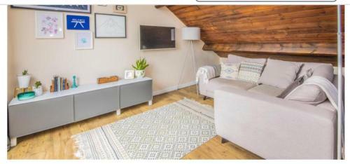 Apartamento Superb Penthouse . 2 Bedroom . Free Secure Parking