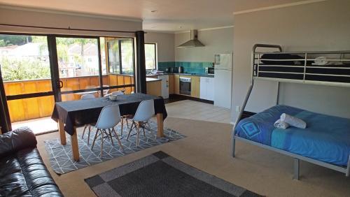 Albergue Bay Adventurer Apartments