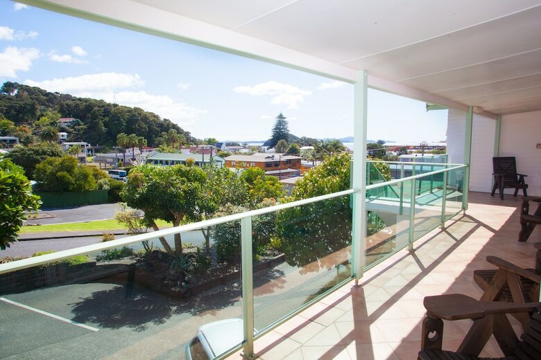 Admirals View Lodge