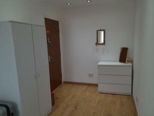 Apartamento Lovely 1 Bed Room Available In London
