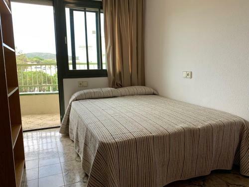 Hauzify I Apartament Superbeach 4j