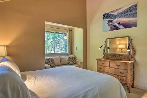 Forest Haven With Hot Tub - 1 Mi To Village!