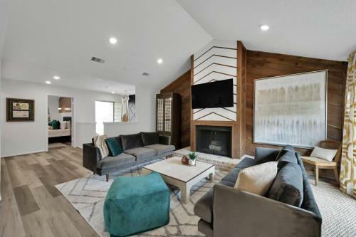 Evergreen Cove - Lakeside Townhouse On Lake Conroe