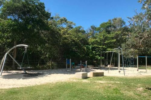Apartamento Marcoola Beachfront 3br -pool-100m To The Beach.