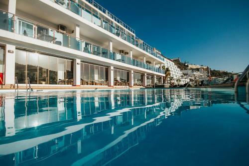 Hotel Servatur Casablanca Suites & Spa