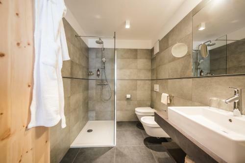 Hotel Dolomitenhof & Chalet Alte Post