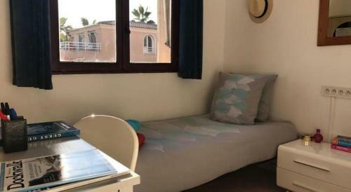 Albergue Debbie's Crew House