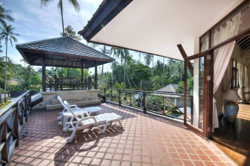 4 Bedroom Pool Villa 1 ~ 30 Seconds Walk To Beach